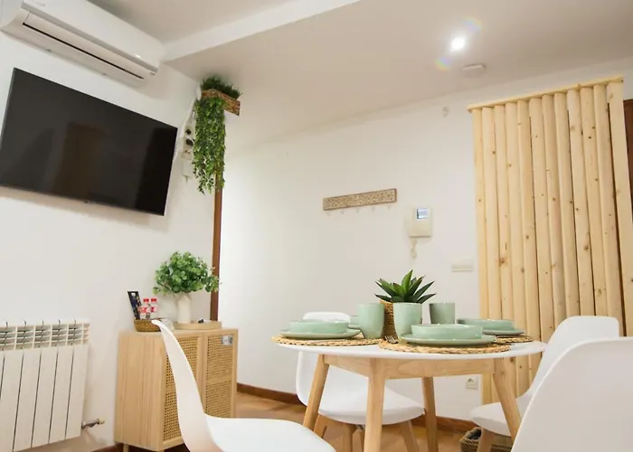 Serranos 24 Rector Cobos